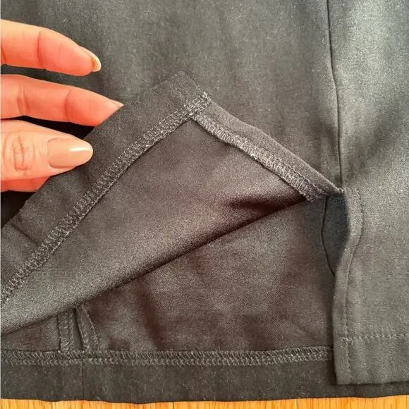 Classic Black Women's Skirt - Picture 4 of 7